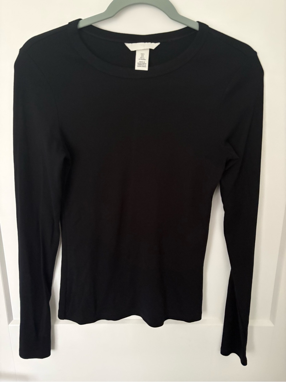 H&M Black Long Sleeve Crewneck Top